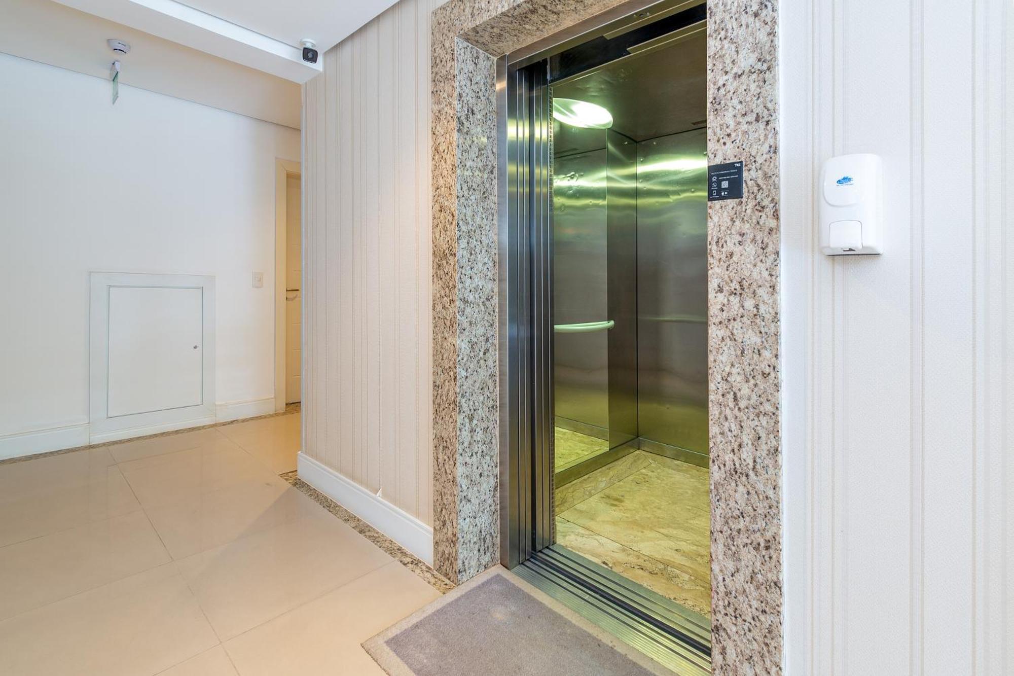 Luxuoso Apartamento Central Para 10 Pessoas Gramado Zewnętrze zdjęcie